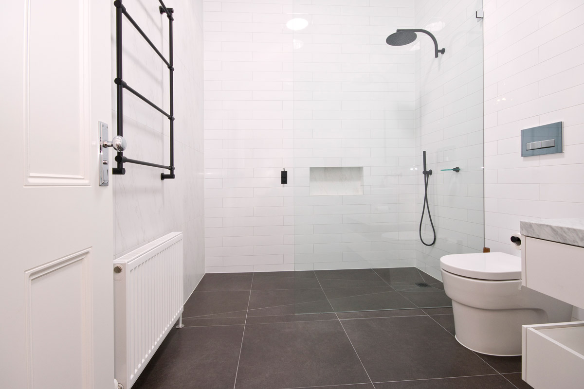 Balmoral Cres Surrey Hills Bathroom 2